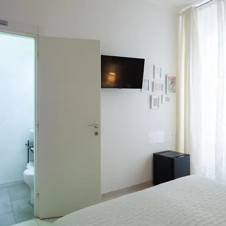 בית הארחה Golfo Della Luna