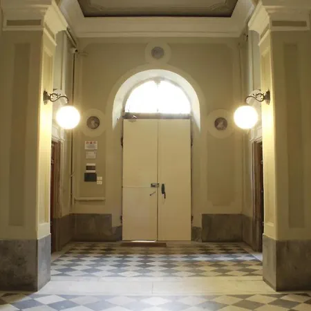 בית הארחה Golfo Della Luna 4*