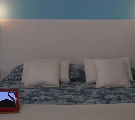 בית הארחה Golfo Della Luna 4*