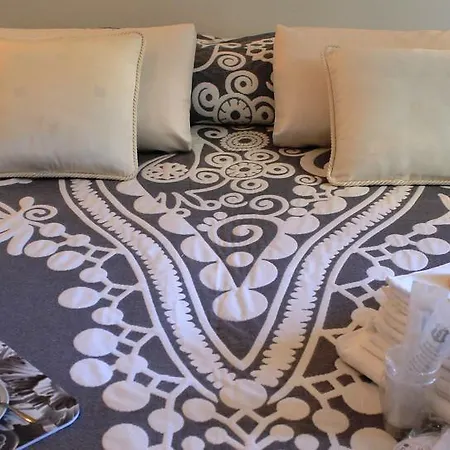 בית הארחה Golfo Della Luna