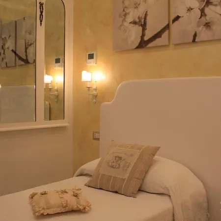 Golfo Della Luna Гостьовий будинок